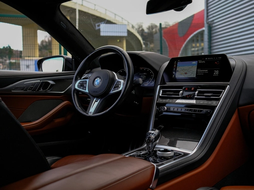 BMW 8 серии