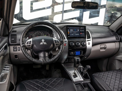 Mitsubishi Pajero Sport