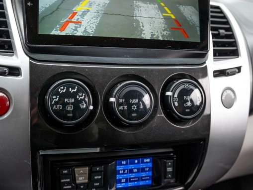 Mitsubishi Pajero Sport