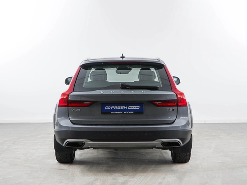 Volvo V90 Cross Country