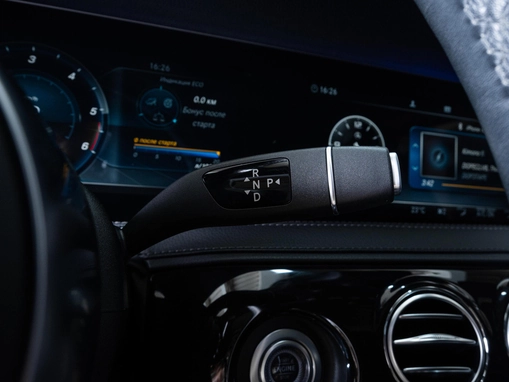 Mercedes-Benz S-Класс