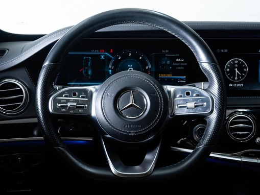 Mercedes-Benz S-Класс