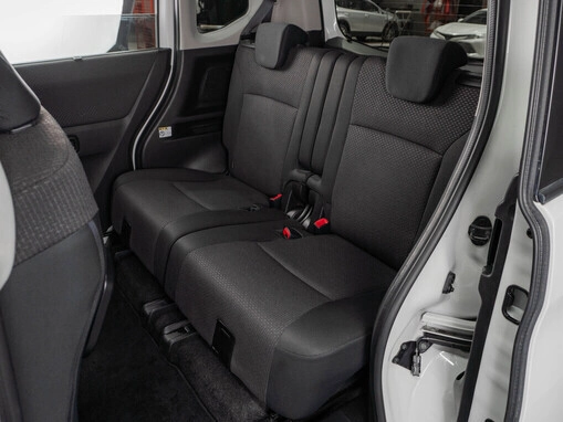 Mitsubishi Delica D:2