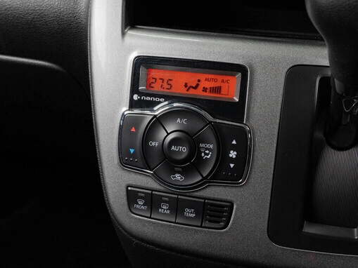 Mitsubishi Delica D:2