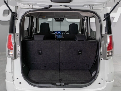 Mitsubishi Delica D:2