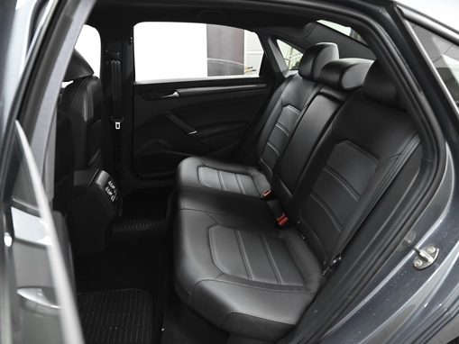 Volkswagen Passat (North America and China)