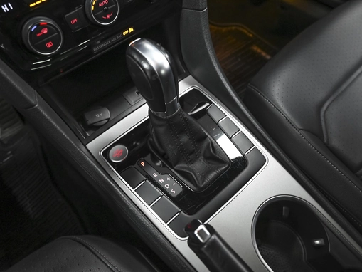 Volkswagen Passat (North America and China)