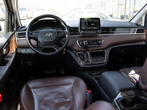 Hyundai Grand Starex