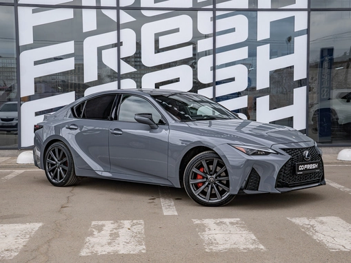 Lexus IS