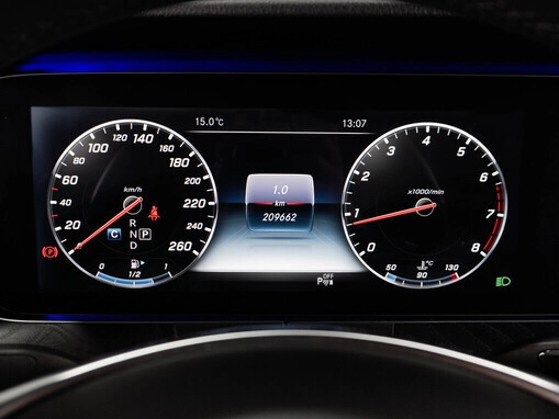 Mercedes-Benz E-Класс