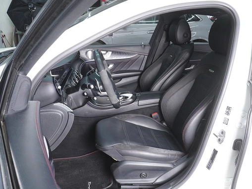 Mercedes-Benz E-Класс AMG