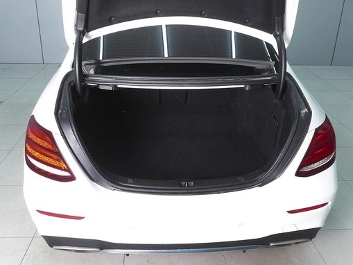 Mercedes-Benz E-Класс AMG