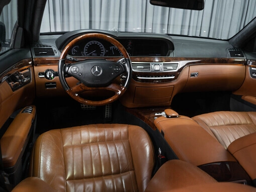 Mercedes-Benz S-Класс