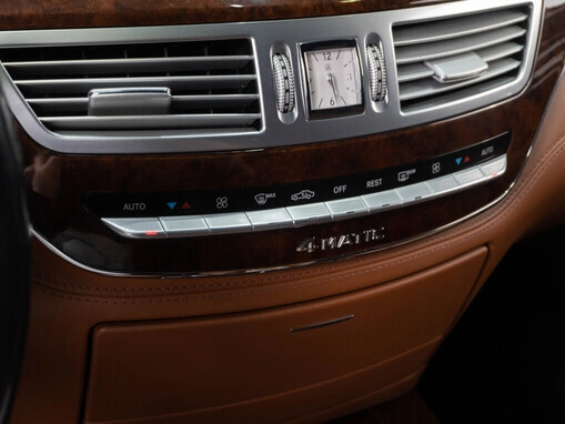 Mercedes-Benz S-Класс