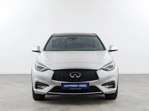 Infiniti Q30