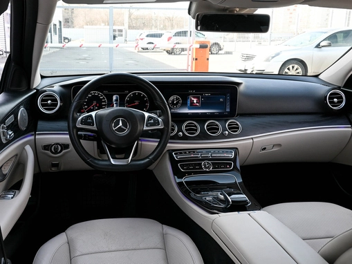Mercedes-Benz E-Класс