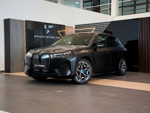 BMW iX
