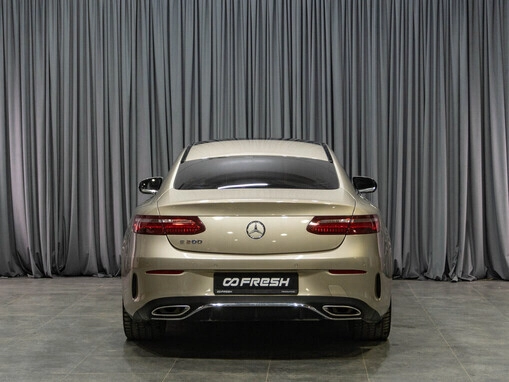 Mercedes-Benz E-Класс