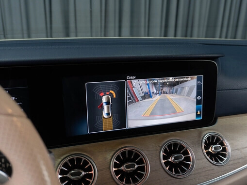 Mercedes-Benz E-Класс