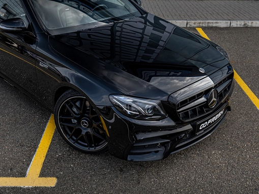 Mercedes-Benz E-Класс AMG