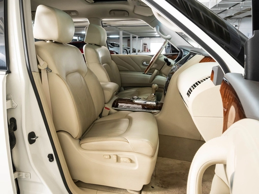 Infiniti QX80