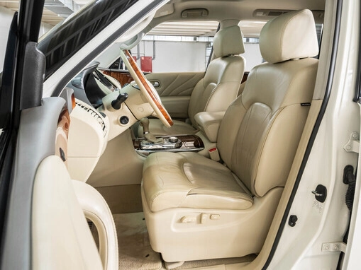 Infiniti QX80