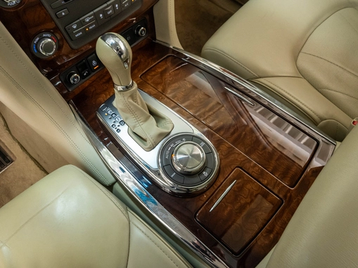 Infiniti QX80