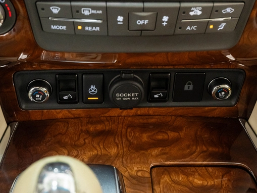 Infiniti QX80