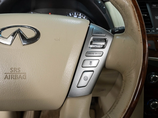 Infiniti QX80