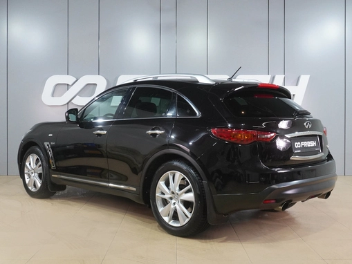Infiniti QX70