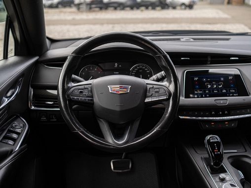 Cadillac XT4