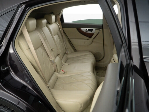Infiniti QX70