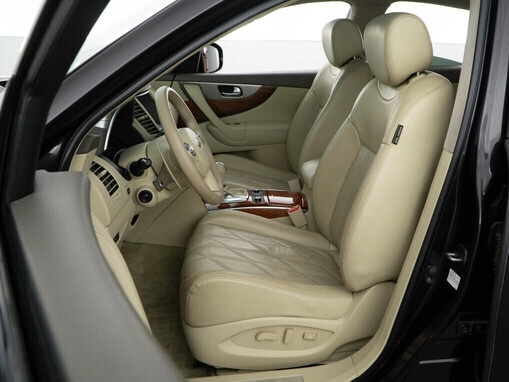 Infiniti QX70