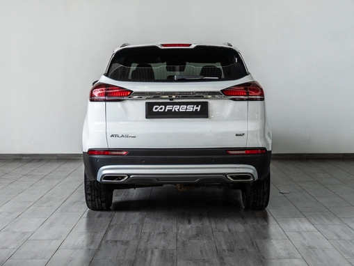 Geely Atlas Pro