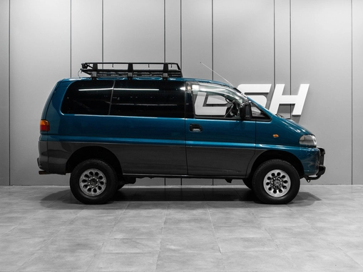 Mitsubishi Delica