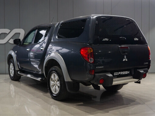 Mitsubishi L200