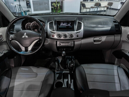 Mitsubishi L200