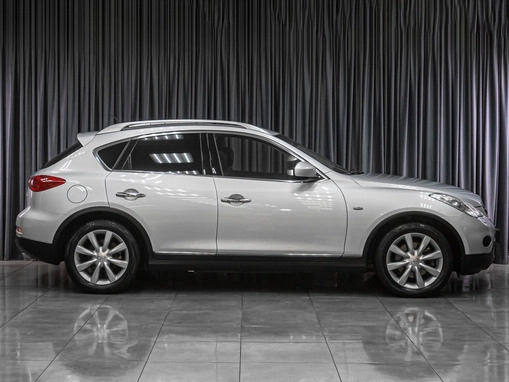 Infiniti EX