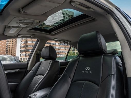 Infiniti G
